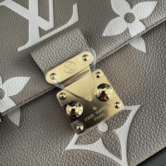 Louis Vuitton Madeleine MM - Picture 4 of 15